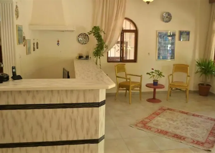 מלון Tas Konak 4*