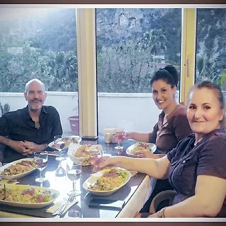 Tas Konak
