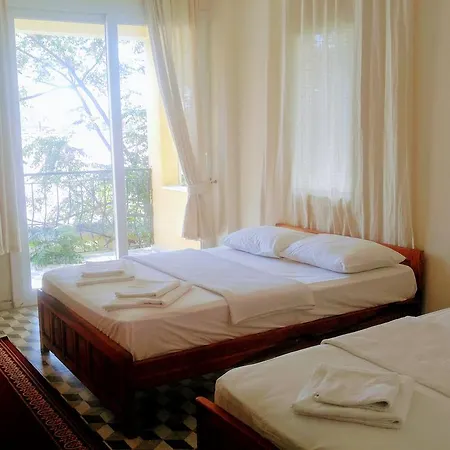 Hotel Tas Konak